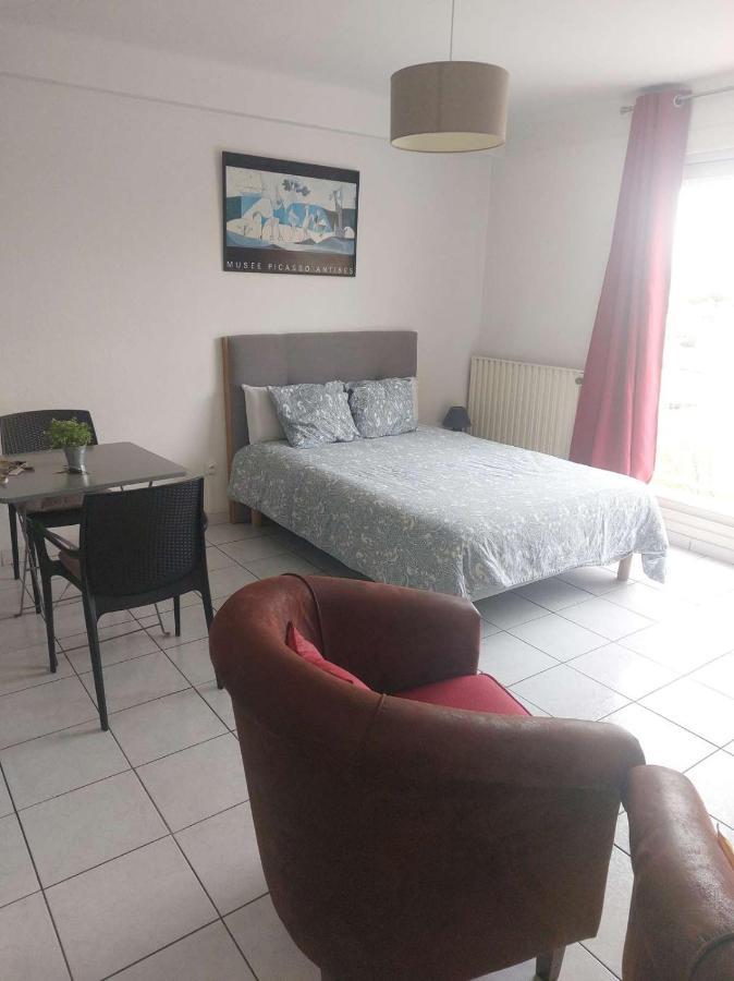 Residence D'Anjou - Grand Studio Avec Balcon Et Parking Privatif Perpignan Eksteriør bilde